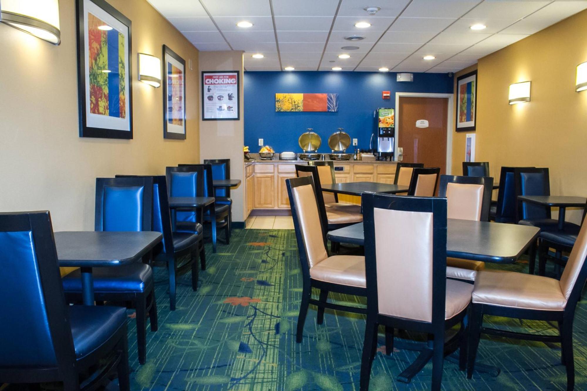 Fairfield Inn By Marriott New York Laguardia Airport/Flushing Esterno foto