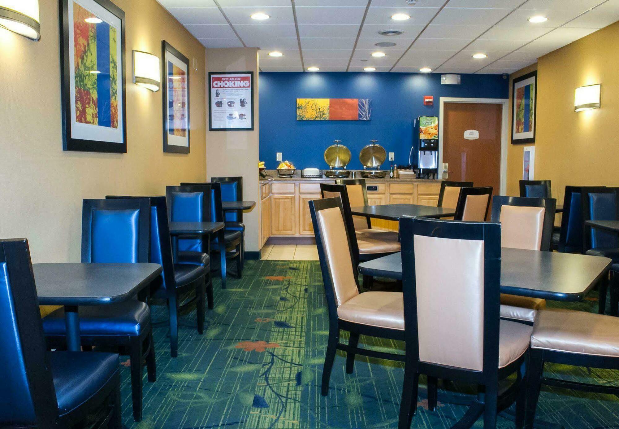 Fairfield Inn By Marriott New York Laguardia Airport/Flushing Esterno foto
